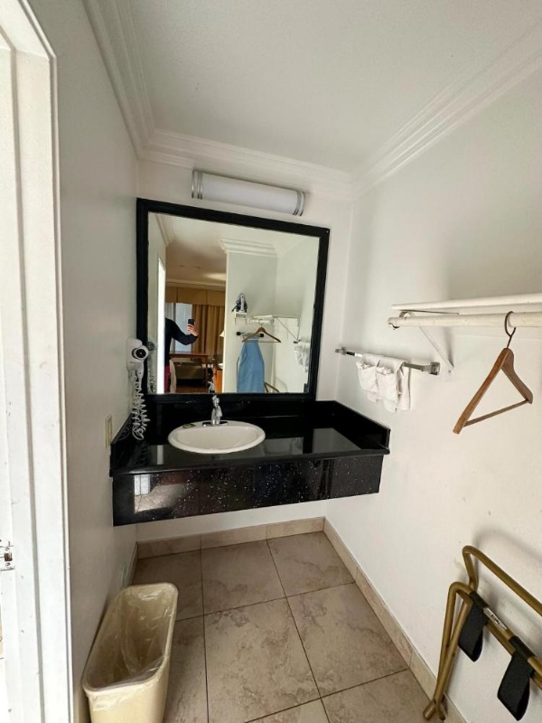 Motel Atardecer image 11