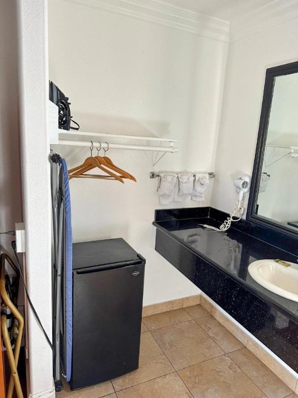 Motel Atardecer image 53